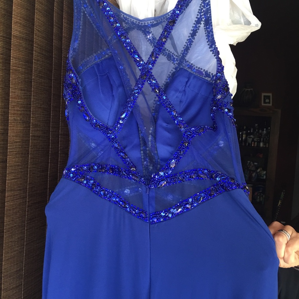 Prom dress - Picture 4 of 8
